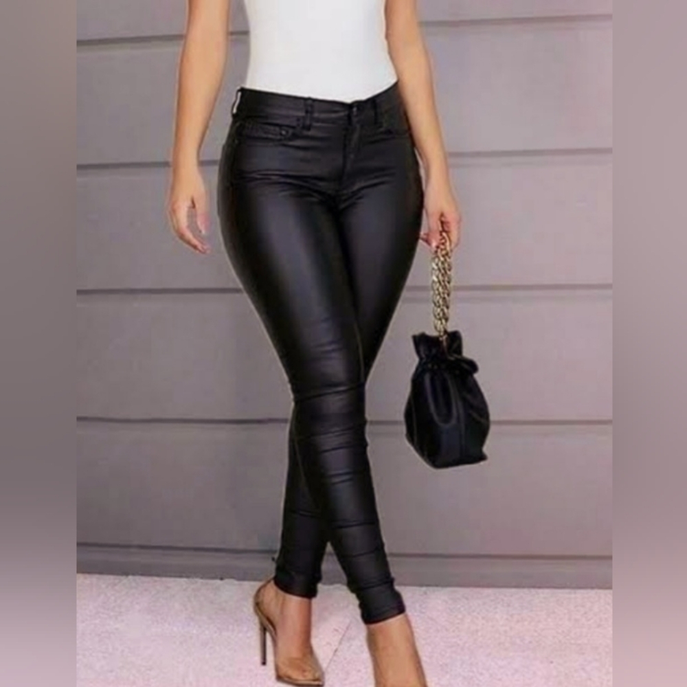 Shinestar Black Faux Leather Tapered Leg Pants XL